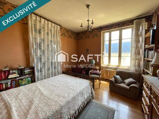  Immeuble  vendre 210 m