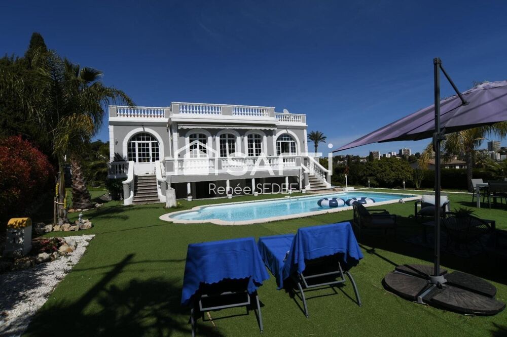 Vente Maison Superbe villa de prestige avec piscine et terrain paysager, idéale pour une résidence d'exception sur la Côte d'Azur. Antibes