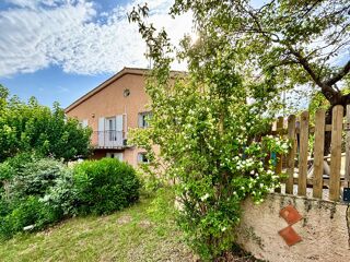  Maison  vendre 8 pices 210 m