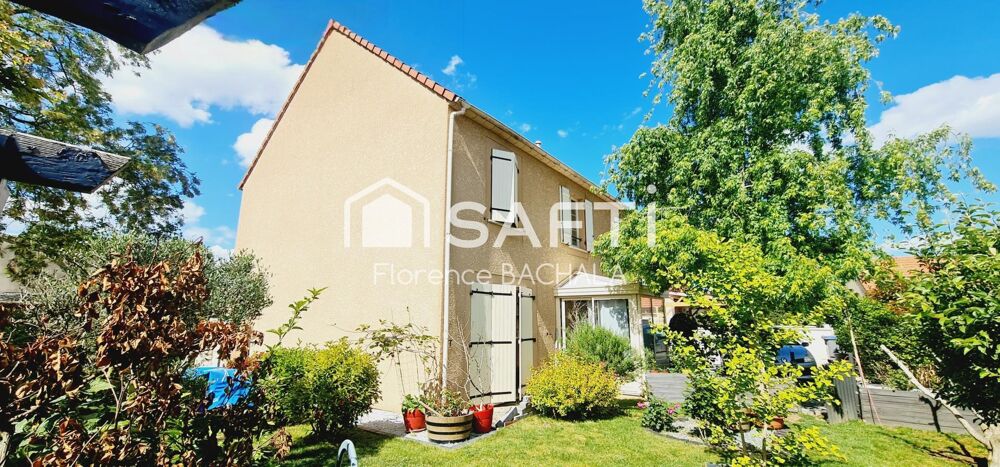 Maison familiale de 2013 de 173 m² avec 5 chambres, possibilité 7 chambres sur 659 m² de terrain