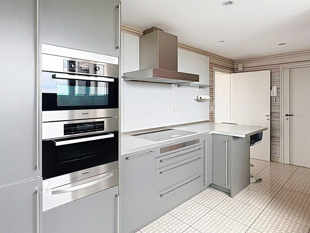 Vente Appartement Appartement 183 m² AU 8ème et DERNIER ÉTAGE - VUE PANORAMIQUE RENNES Rennes