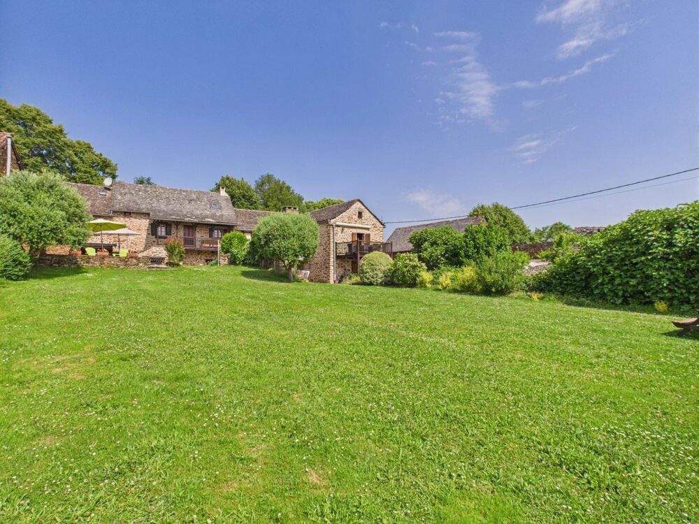 Vente Maison Maison 8 pièces de 240m² Jouqueviel