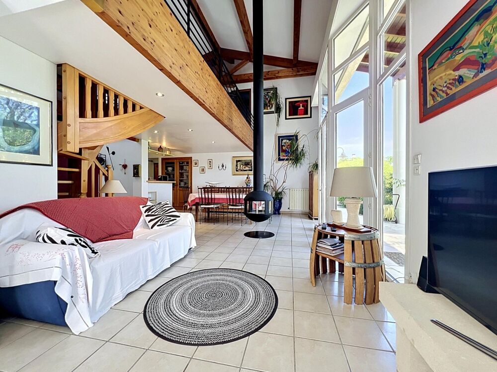 Vente Maison Maison d'architecte 173 m² – 4 chambres – Jardin paysagé et luminosité Grabels