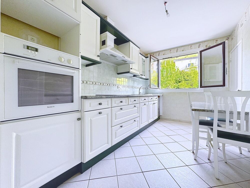 Vente Appartement Vue aérienne sur les massifs et la ville Voiron