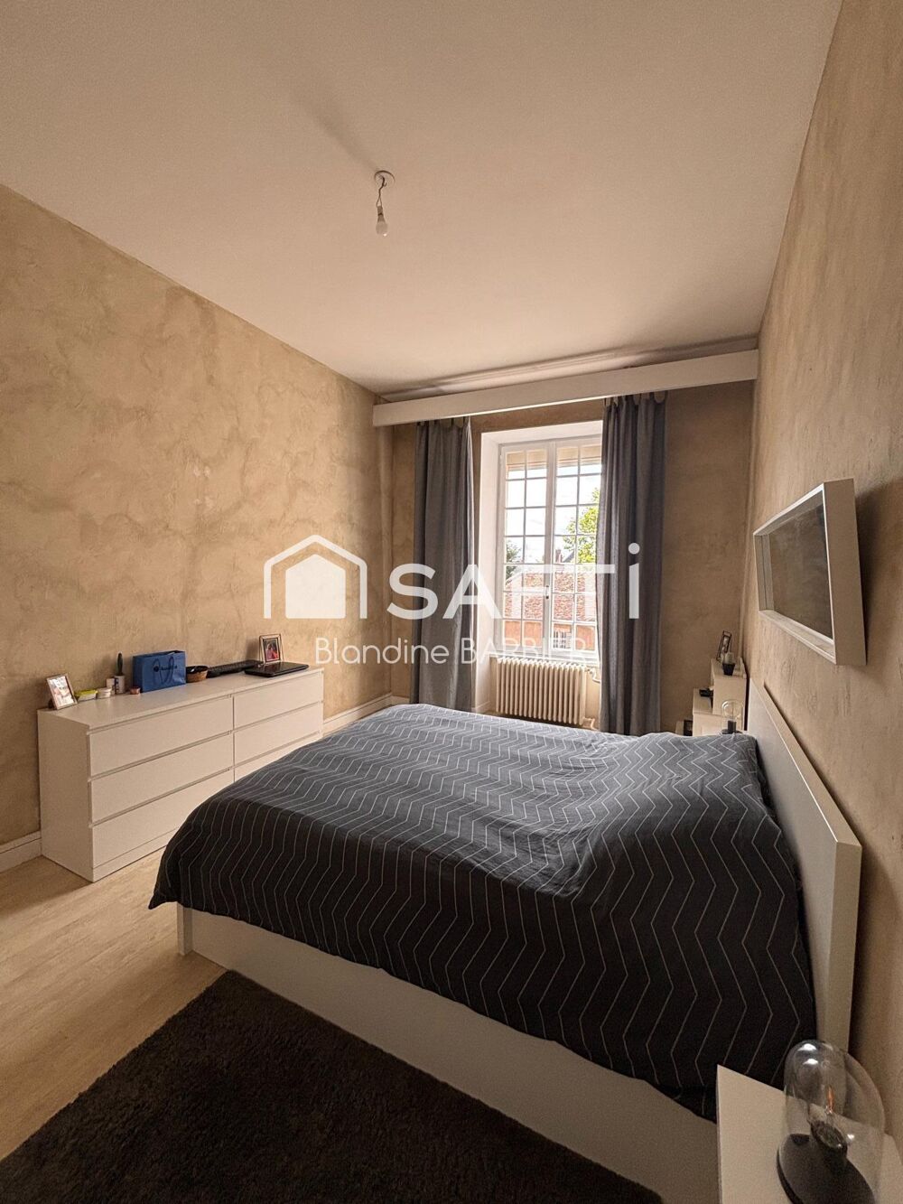 Vente Appartement 2 APPARTEMENTS EN VENTE - T4 de 127 m² + Studio de 22 m² Autun