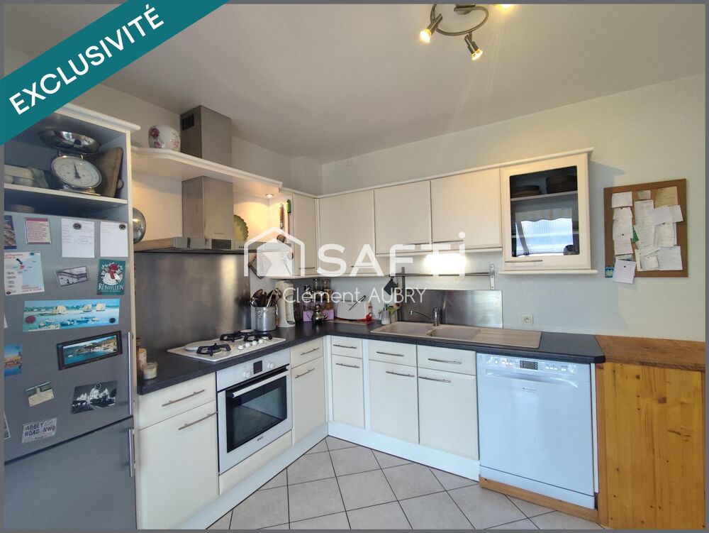 Pavillon sur Laval avec terrain !