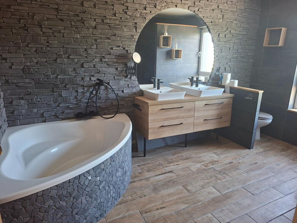 Maison 8 pièces 152 m² · à Petite-Rosselle · 152 m² · 135 000 €