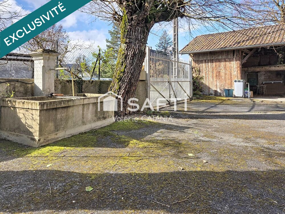 Saint-Siméon-de-Bressieux- Ancien corps de ferme à rénover de 160m² habitables avec dépandances