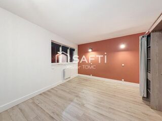  Immeuble � vendre 143 m�