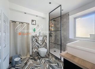  Maison � vendre 8 pi�ces 230 m�