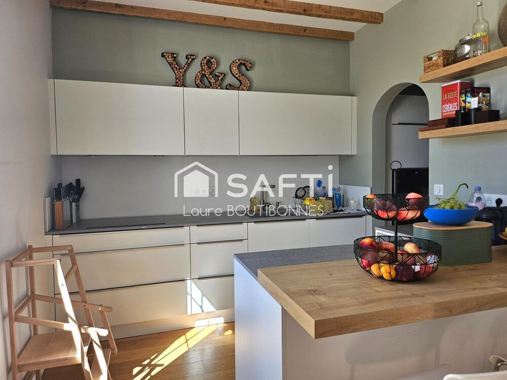 Vente Maison Maison de caractère – 165 m² – 5 chambres – Piscine – Commerces à pied Saint-sulpice-la-pointe
