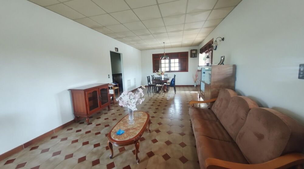 Vente Maison grande villa avec appartement locatif Saint-joseph