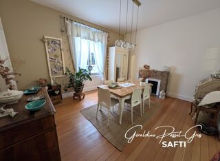  Maison � vendre 8 pi�ces 220 m�