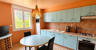 Vente Maison Maison avec gros potentielle, terrain entièrement constructible et divisable. Brandivy
