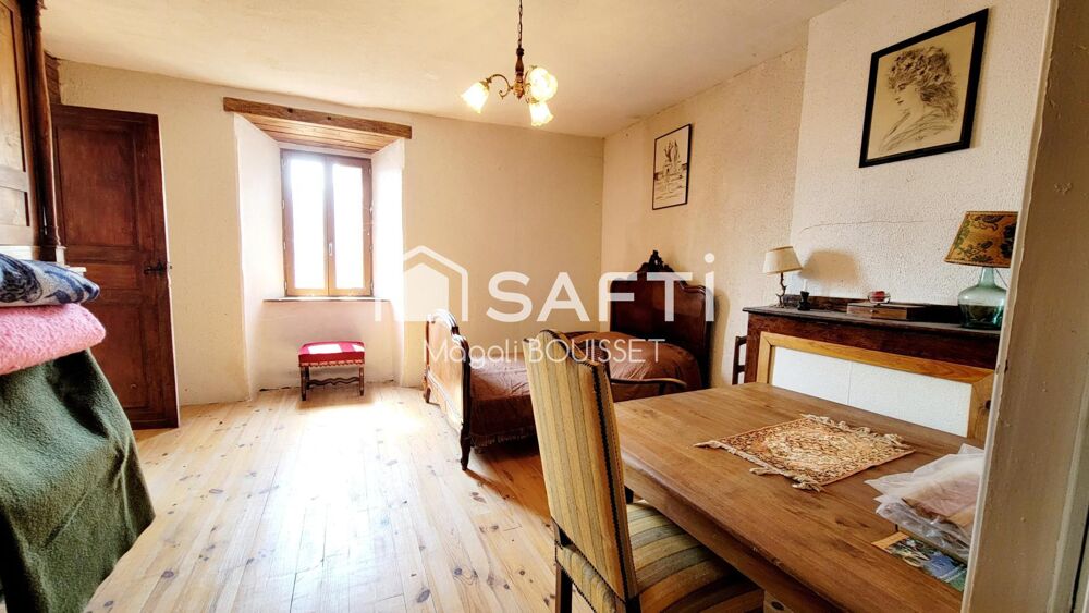Vente Maison Maison en pierre T5 environ 165m² de caractère, à rénover avec fort potentiel. Vendu meublé. Portet-de-luchon