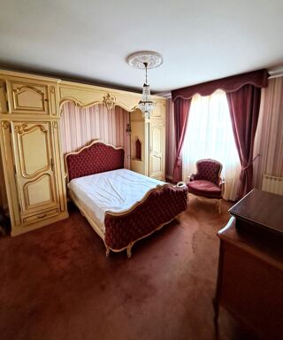  Maison � vendre 8 pi�ces 242 m�