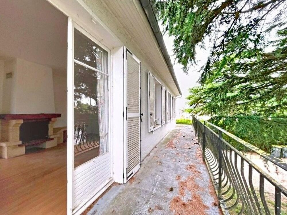 Olivet Sud. Idéal investisseur ou résidence principale. Appartement 4 chambres avec jardin 150m2, 1 stationnement et balcon priv