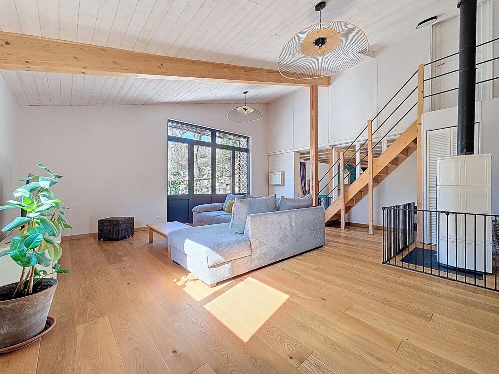 Vente Maison Superbe maison de caractère implantée sur son grand terrain Faugeres