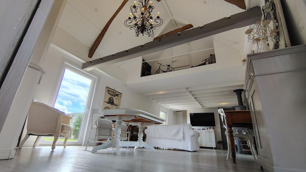 Vente Maison EXCLUSIVITE SAFTI ! Ferme equestre sur plus de 7500 m², 6 boxes, granges, pature, habitation rénovée 134 m²... Saint-venant