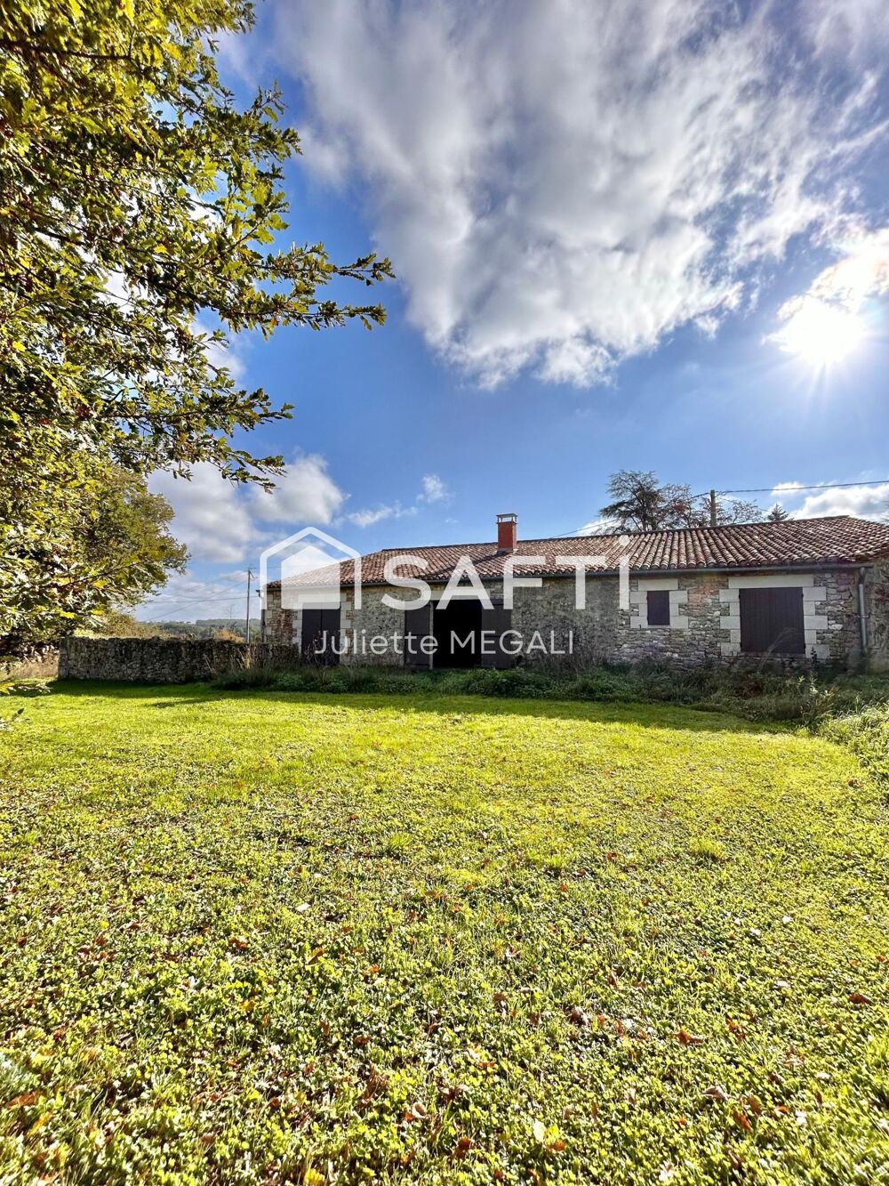 Maison 5 pièces 150 m² · à Coubeyrac · 150 m² · 160 000 €