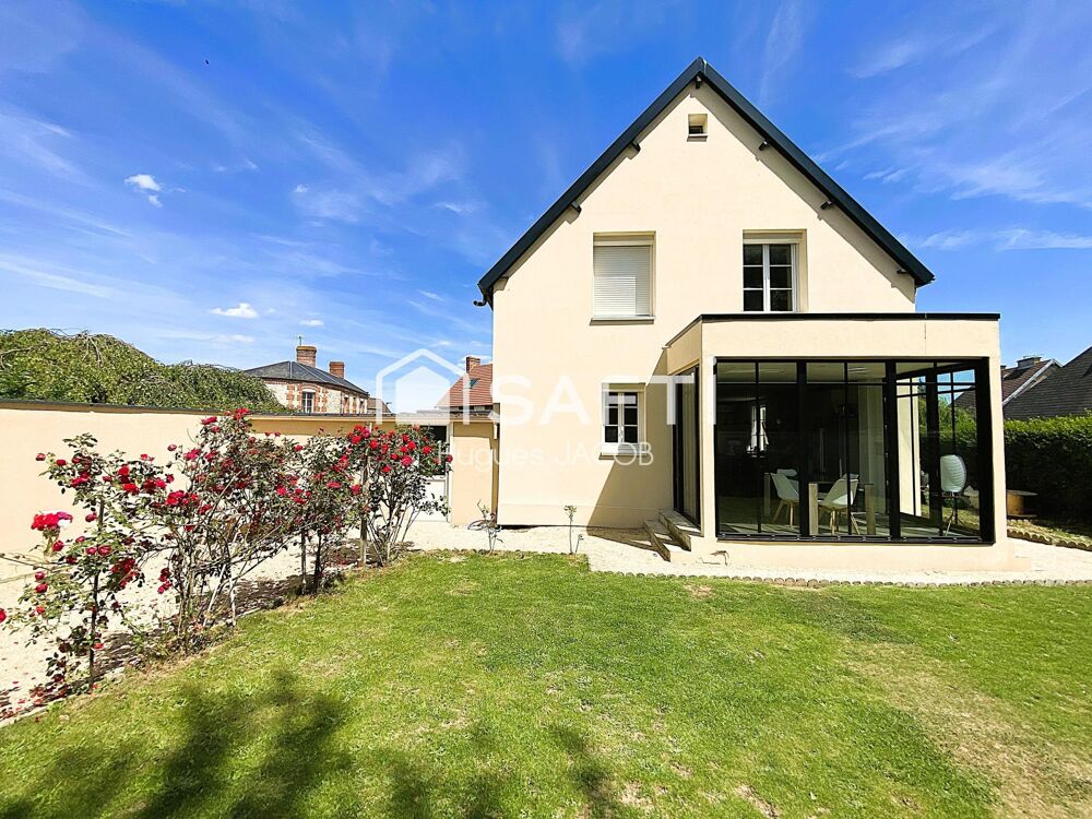 Maison rénovée avec 4 chambres garage et dépendances