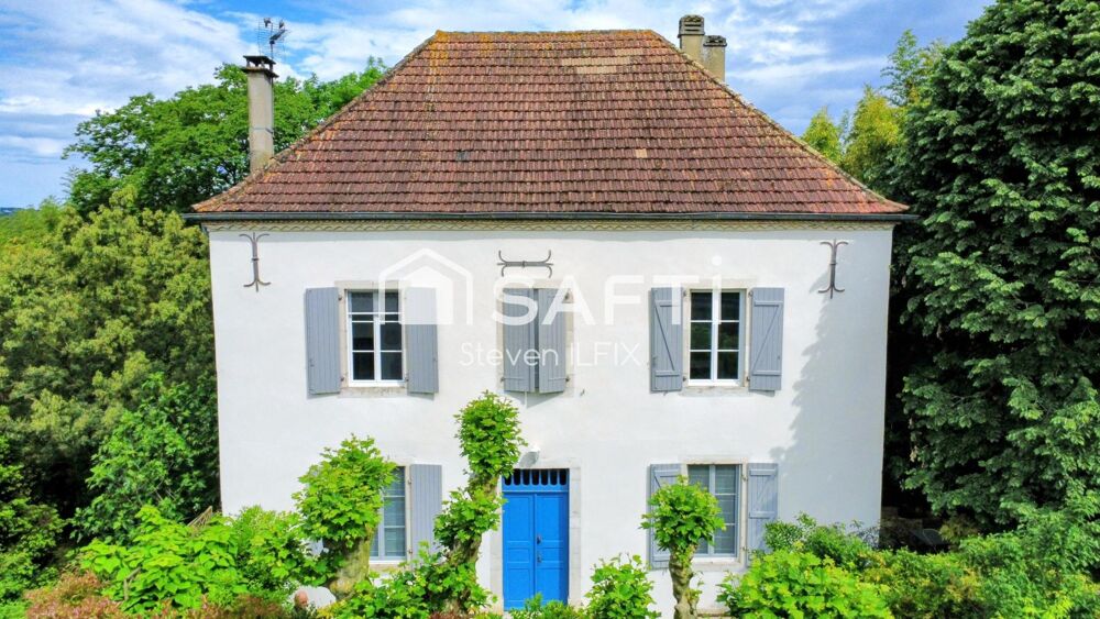 Vente Maison Maison de caractère de 195 m² , terrain de 1499 m² Osserain-rivareyte