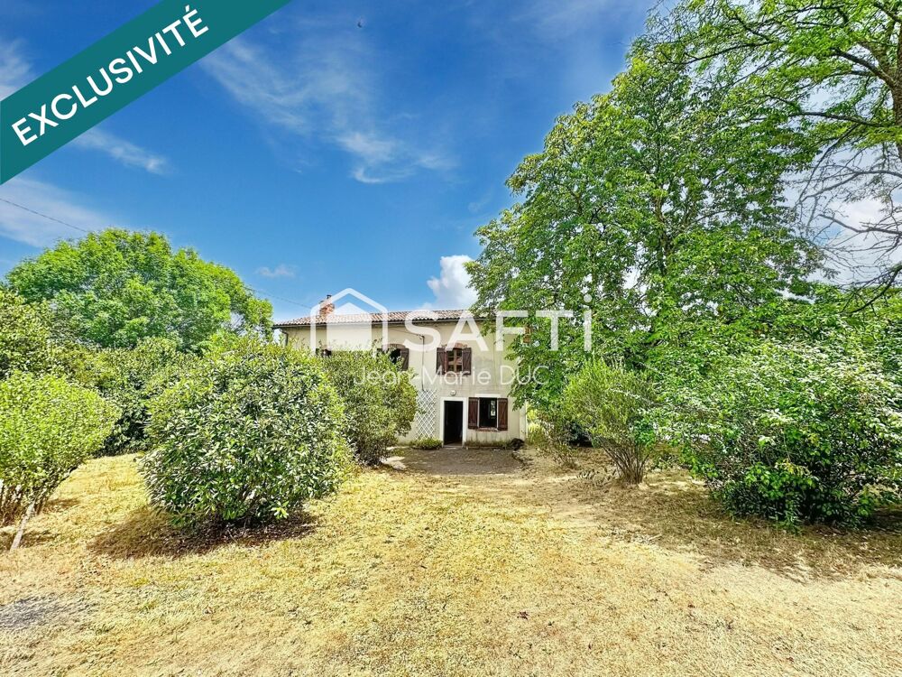Vente Maison Maison, granges et terrain clos d'environ 2200 M2 Orleat
