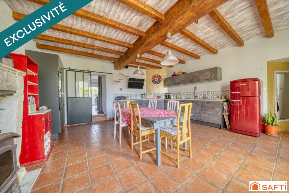 Vente Maison Charmante Charentaise aux beaux volumes Courcoury