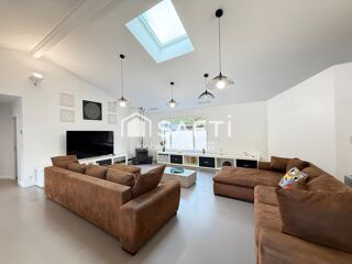  Maison � vendre 9 pi�ces 240 m�