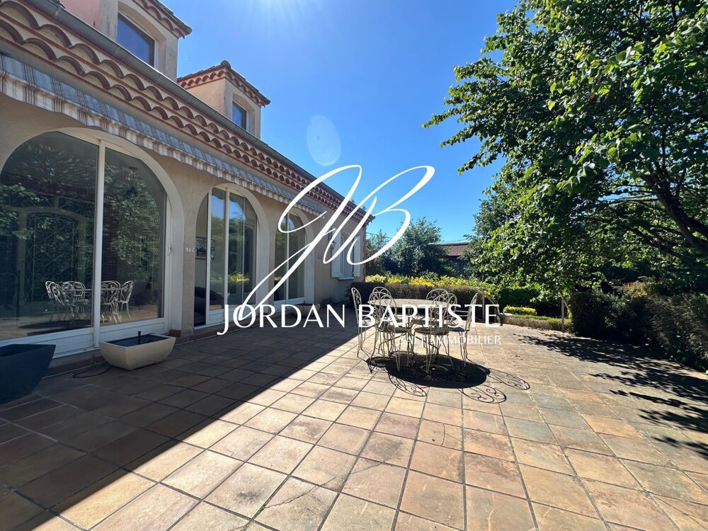 Maison 12 pièces 250 m² · à Villemade · 250 m² · 450 000 €