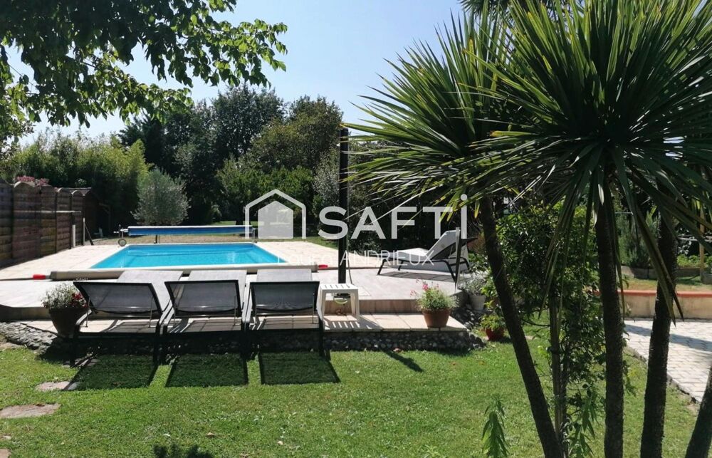 Vente Maison Maison de 183m² avec piscine et son jardin de 2500m² sur Grépiac Grepiac