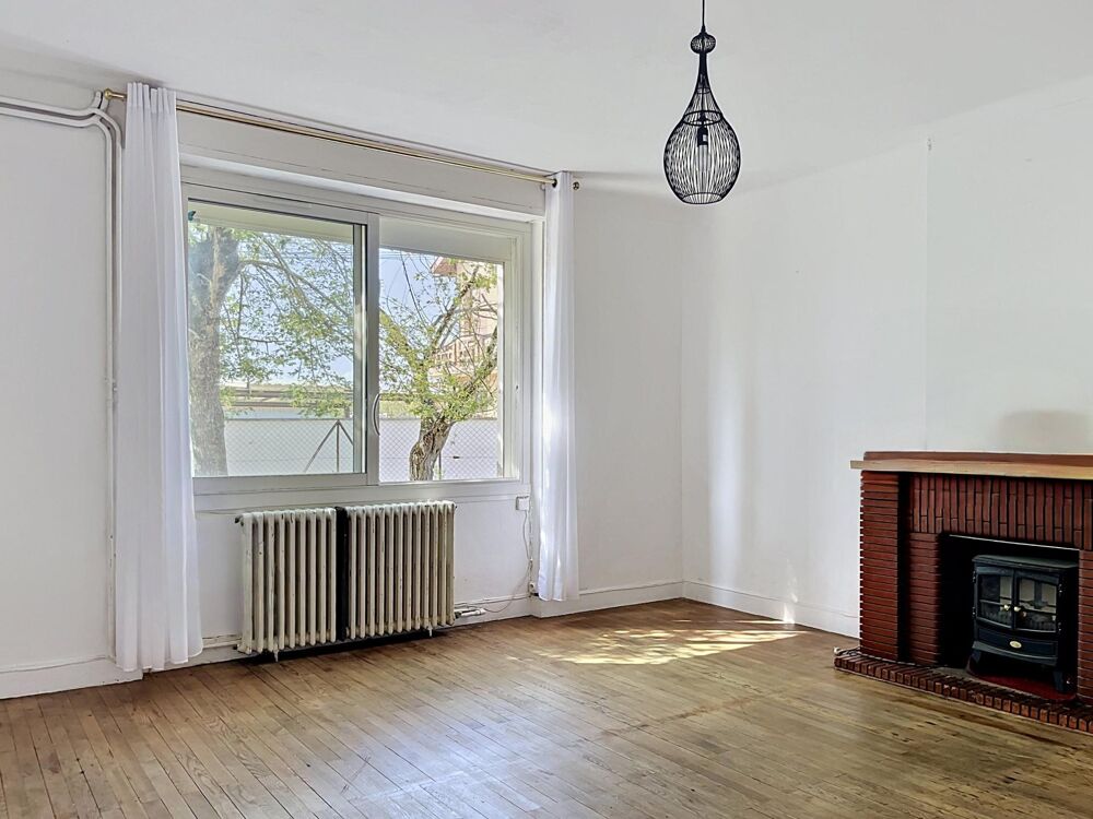 Grande maison familliale 174 m², 6 chambres, jardin.