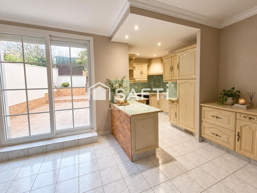 Vente Maison Elégante maison de bourg, située à COULANS SUR GEE Coulans-sur-gee