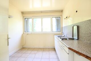  Appartement à louer 4 pièces 62 m²
