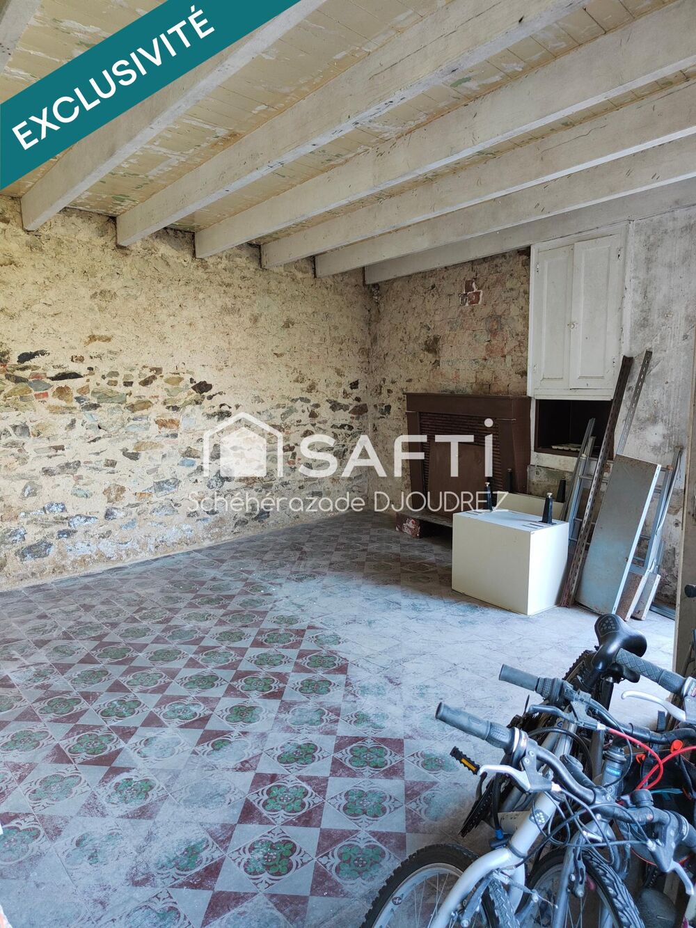 MAISON A RENOVER ENTIEREMENT - 3 PIECES - GARAGE- DEPENDANCE