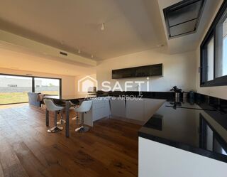  Maison � vendre 4 pi�ces 178 m�