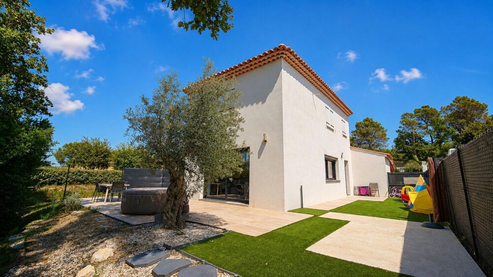 Posez vos valises : Villa contemporaine de 2020, lumineuse et prête à accueillir votre famille !