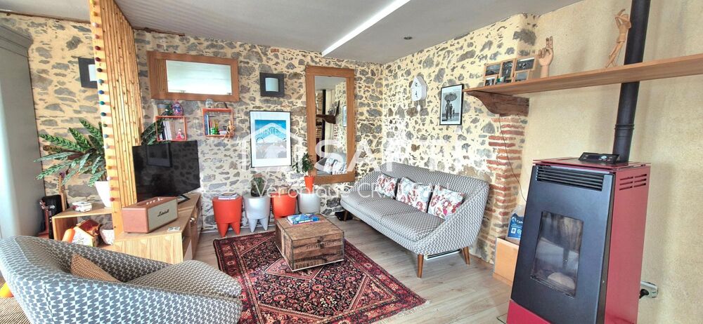 Vente Maison Charme, authenticité pour cette jolie maison familiale de 107m² hab avec 3 chambres, extérieur et piscine en village. La roche-sur-yon
