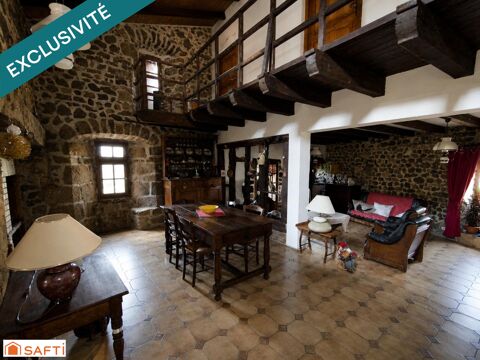   Maison de hameau 143m2, terrain 2815m2, source Maison - 5 pièce(s) - 143 m²