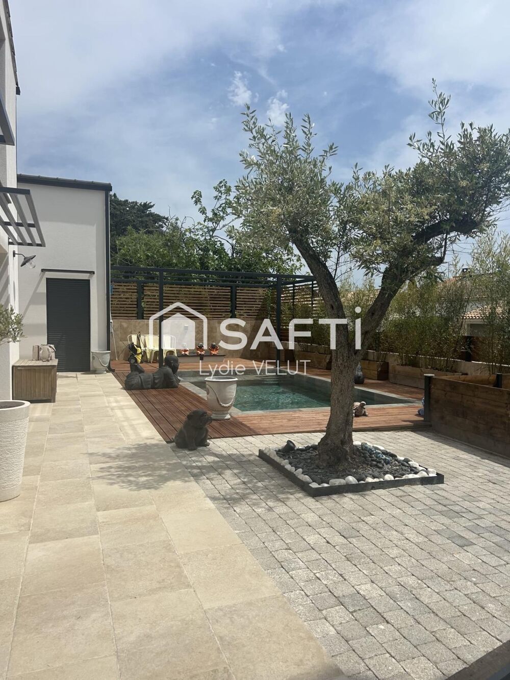 � vendre  Maison P�lissanne (13330)