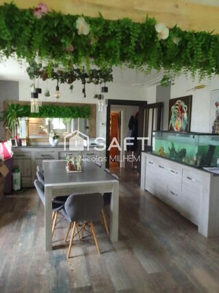  Maison à vendre 13 pièces 243 m²