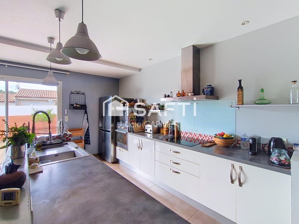 Vente Maison villa 188 m², séjour 71 m², 6 pièces, piscine chauffée sur terrain arboré de 510 m² Montady