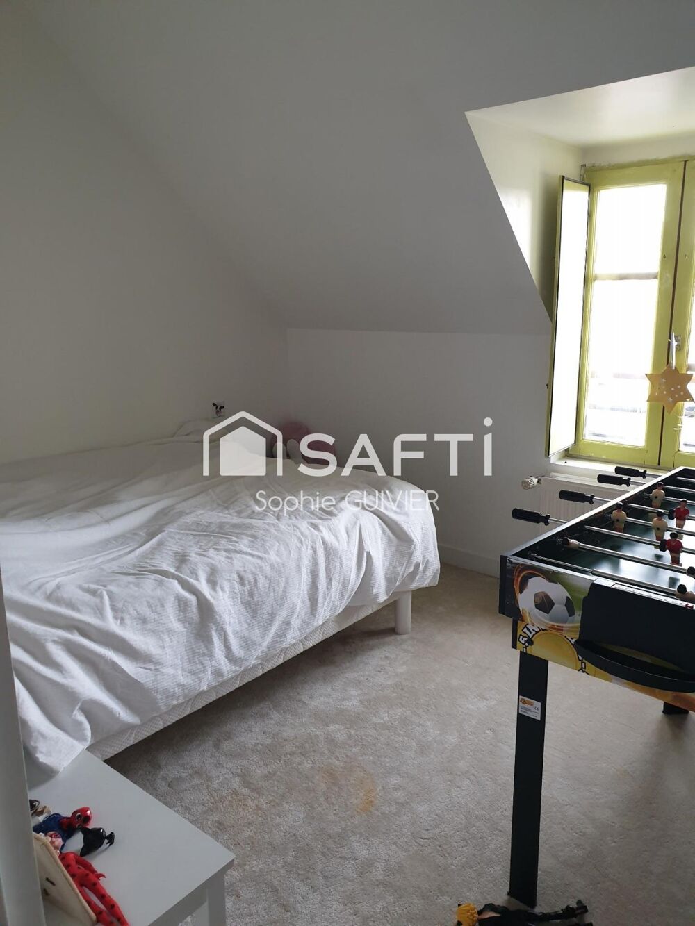 Vente Maison Maison 85 m² avec  2 Chambres et jardin sans vis-à-vis au centre de Château Gontier Chateau gontier sur mayenne