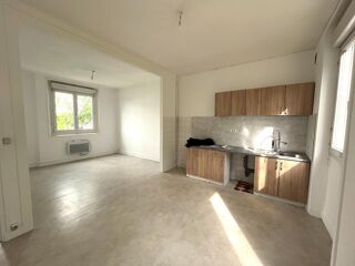  Maison à vendre 10 pièces 205 m²