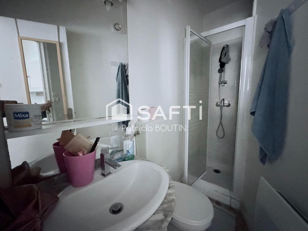Vente Immeuble IMMEUBLE DE 5 LOGEMENTS + UNE COUR DANS LE CENTRE VILLE DE NIORT Niort