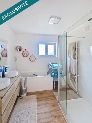  Maison � vendre 7 pi�ces 140 m�