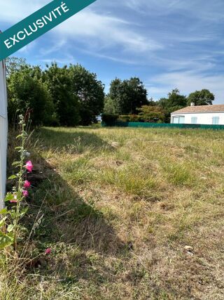  Terrain à vendre 823 m²