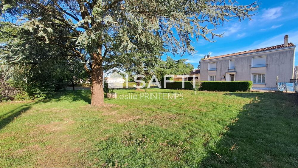 Vente Maison Maison 3 chambres avec ascenseur et beau terrain arboré constructible Coulonges-sur-l'autize