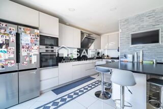  Maison à vendre 10 pièces 228 m²