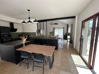  Maison � vendre 5 pi�ces 221 m�